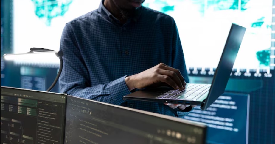 CYBER SECURITY PROFESSIONALS 